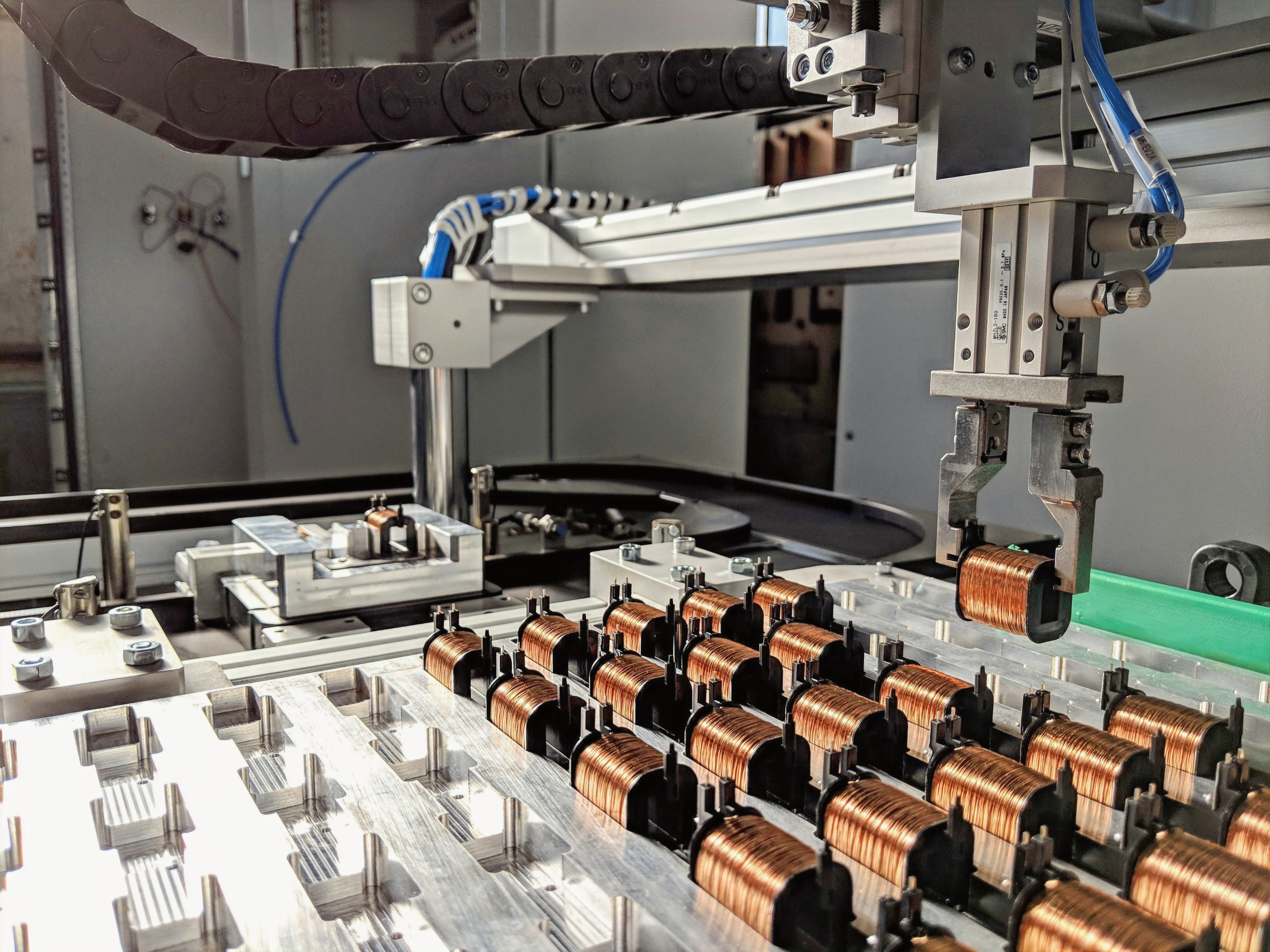 Impianto industriale automatizzato Contech